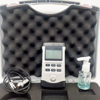 TG-3400 Büyük Aralık 0.65 ¢ 500mm Ultrasonik Kalınlık Ölçücü