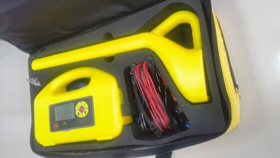 Yeraltı boru hattı dedektörü Yeraltı boru hattının konumunu ve yönünü ve derinliğini tespit eder.