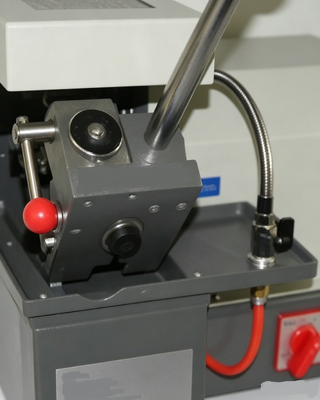 HC-300E Metalografik Numune Kesme Makinesi Su Soğutma Laboratuvarı Numune Kesici