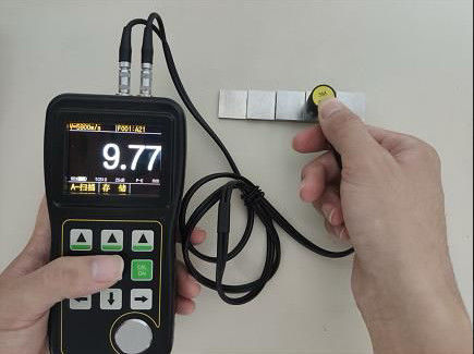 TG-5100D Endüstriyel Ultrasonik Kalınlık Ölçer, Gerçek Zamanlı A-SCAN B SCAN, OLED Gerçek Renkli Ekran Yüksek Hassasiyetli NDT Cihazı