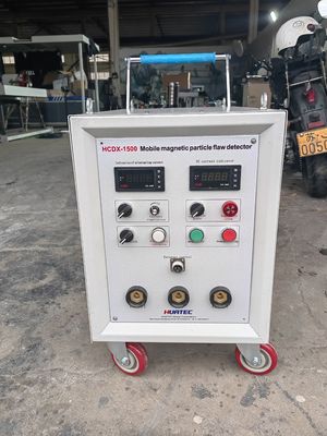 HCDX-1500 Endüstriyel MPI Manyetizasyon ve Demanyetizasyon Ekipmanı 0-1500A Sürekli Düzenlenebilir Akım Hızlı Bağlantı Sondu Manyetik Denetim Cihazı
