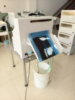 8 hava akışı kanalı olan X-Ray Film Kurutucu