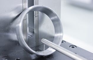 Yüzey Pürüzlülük Test Cihazı 500W Kontur Grafiği Profilometresi Entegre