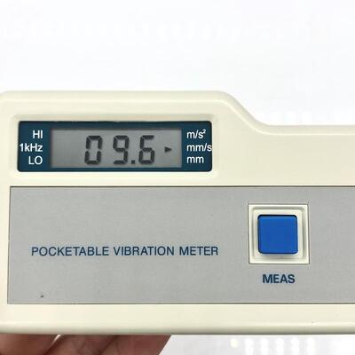 HG-6500ANC El Tipi Titreşim Analiz Cihazı 10Hz ~ 10KHz İvme Hızı Deplasman Sıcaklık Ölçümü Rulman Dişli Arıza Dedektörü
